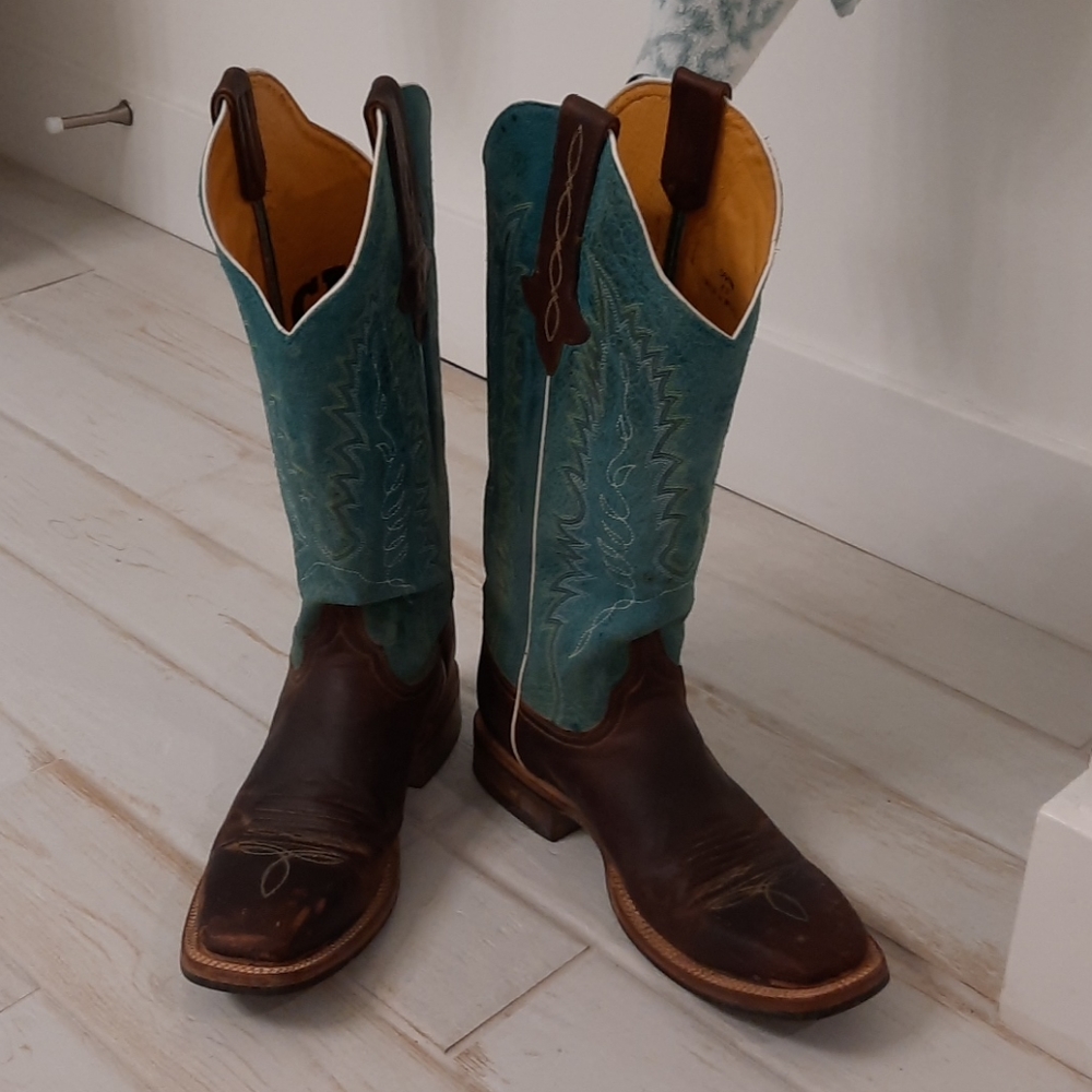 Square toe turquoise boots